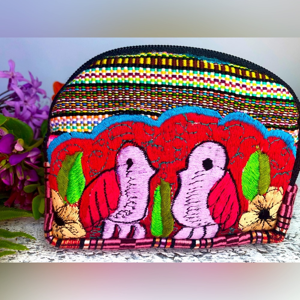 NEW Handmade Semi-Round Shaped Makeup Clutch/Wallet
Beautifully Embroidered 😍❤️